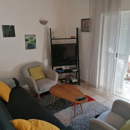 Dans Petite Avec Piscine A 10 Minutes Des Plages Proche Vecchio Porto-Vecchio (Corsica)