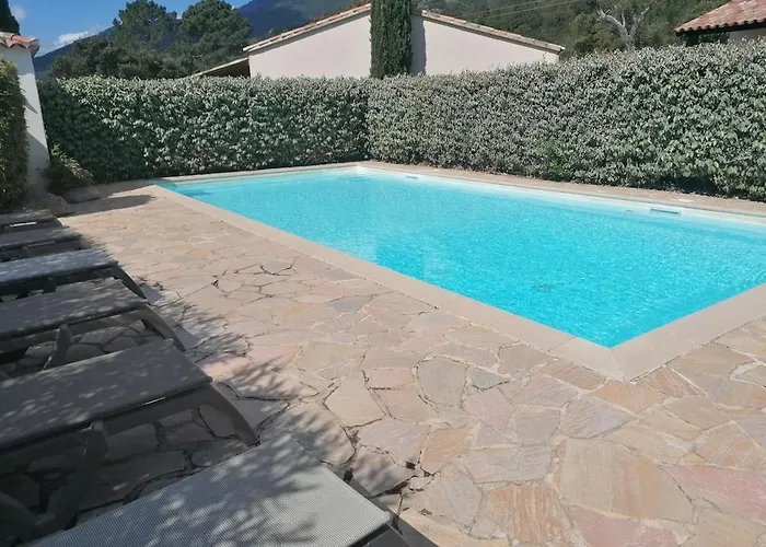 Dans Petite Avec Piscine A 10 Minutes Des Plages Proche Vecchio Vakantiehuis