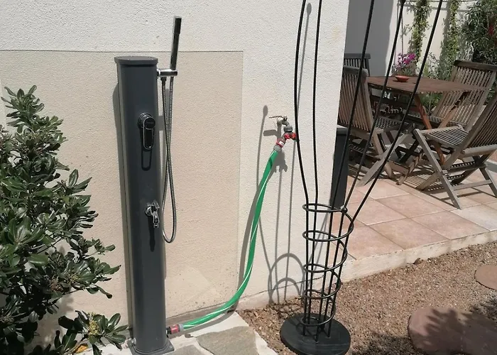 Dans Petite Avec Piscine A 10 Minutes Des Plages Proche Vecchio Vakantiehuis *