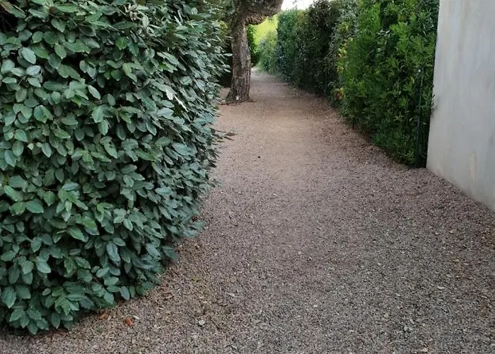 Dans Petite Avec Piscine A 10 Minutes Des Plages Proche Vecchio * Porto-Vecchio (Corsica)