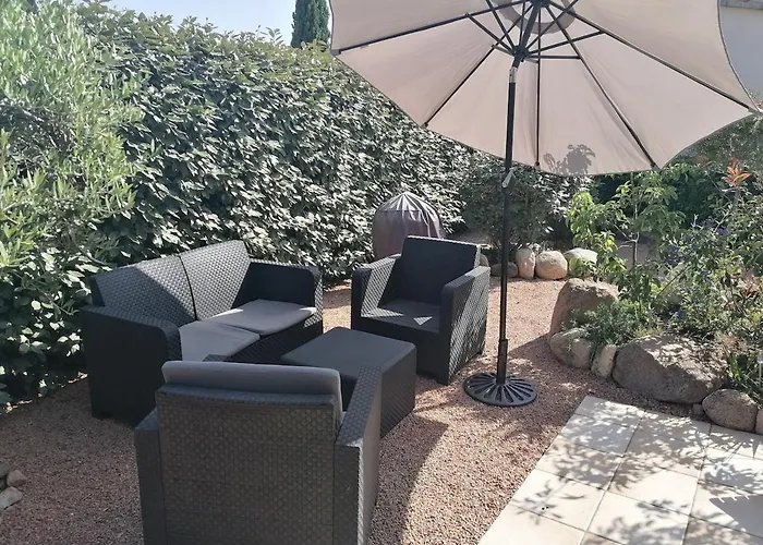 Dans Petite Avec Piscine A 10 Minutes Des Plages Proche Vecchio * Porto-Vecchio (Corsica)