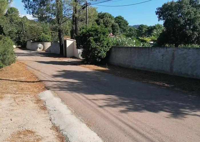 Dans Petite Avec Piscine A 10 Minutes Des Plages Proche Vecchio Vakantiehuis Porto-Vecchio (Corsica)