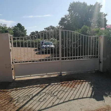 Dans Petite Avec Piscine A 10 Minutes Des Plages Proche Vecchio Tatil Evi *