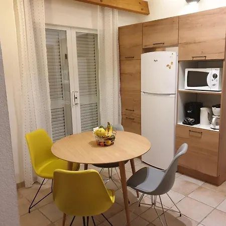 Dans Petite Avec Piscine A 10 Minutes Des Plages Proche Vecchio *