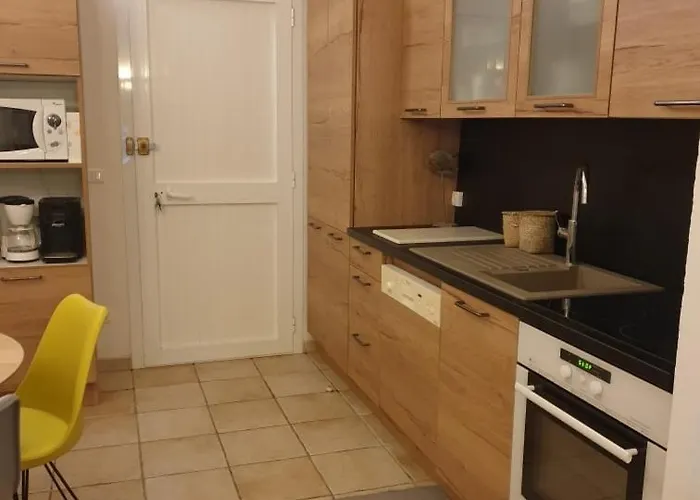 Dans Petite Avec Piscine A 10 Minutes Des Plages Proche Vecchio ポルトヴェッキオ