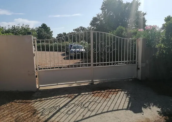 Dans Petite Avec Piscine A 10 Minutes Des Plages Proche Vecchio 別荘 *