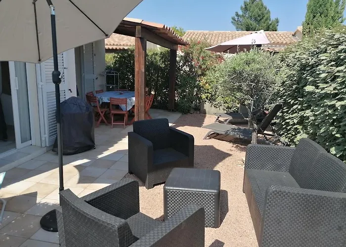 Dans Petite Avec Piscine A 10 Minutes Des Plages Proche Vecchio ポルトヴェッキオ