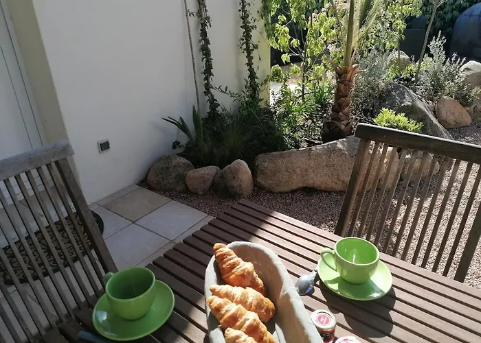 Dans Petite Avec Piscine A 10 Minutes Des Plages Proche Vecchio * ポルトヴェッキオ
